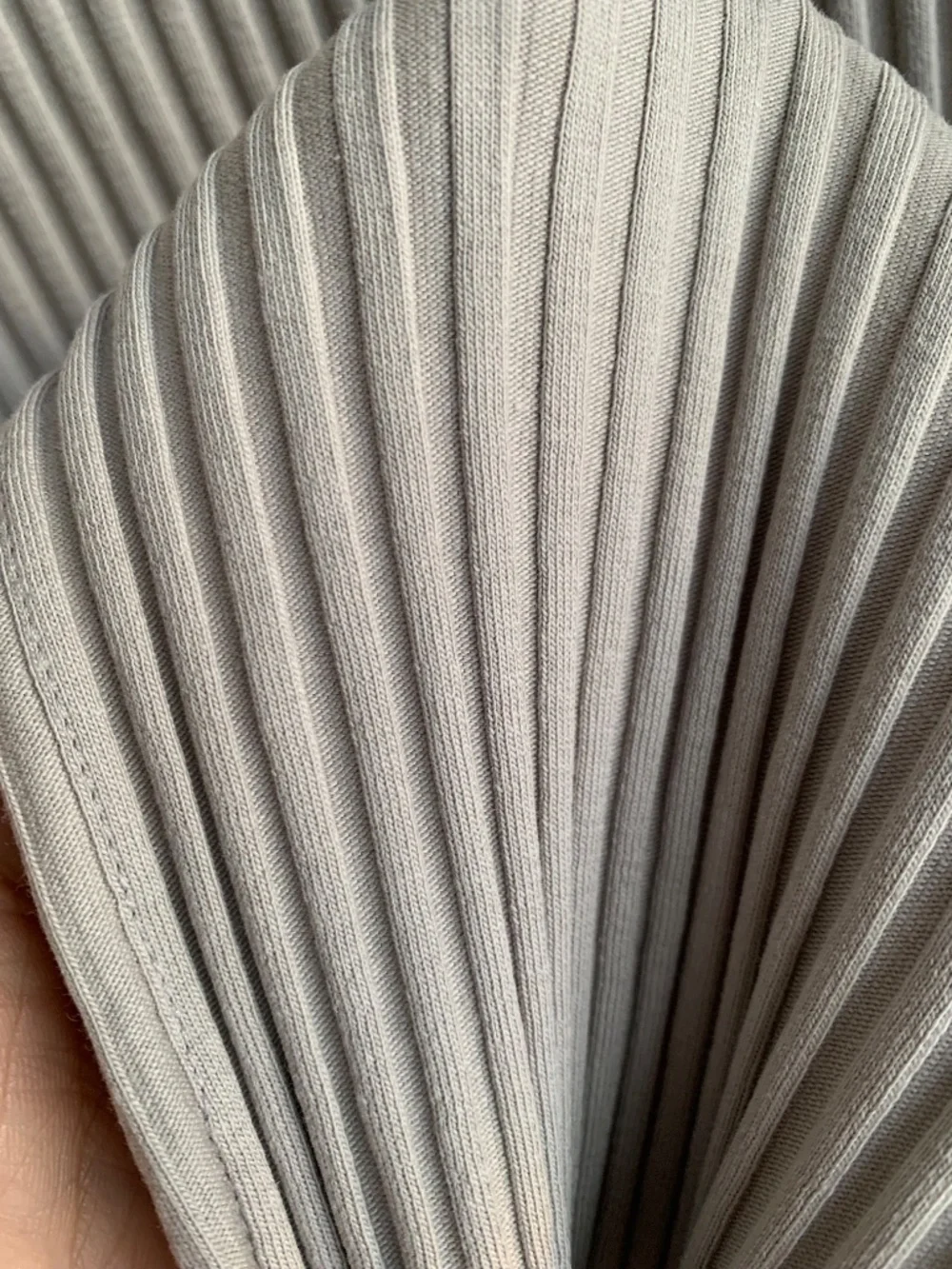 KOTN Blouse Women’s Opal Gary 97% Egyptian Cotton Ribbed long sleeve size L - Picture 7 of 13